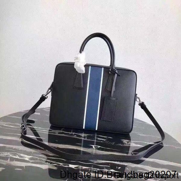 classic sale men's tote bag fashion business briefcase zip closure opening with detachable leather shoulder strap
classic sale men's tote bag fashion business briefcase zip closure opening with detachable leather shoulder strap