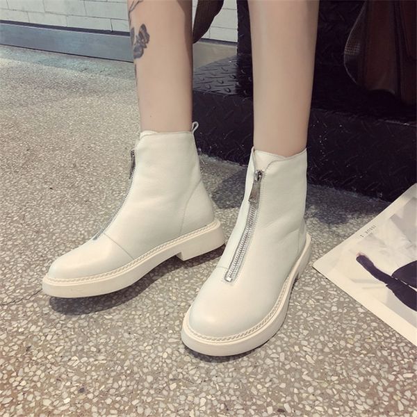 new casual women shoes winter genuine leather women's boots fashion trend comfortable soft wild warm short tube boots 201102, Black
new casual women shoes winter genuine leather women's boots fashion trend comfortable soft wild warm short tube boots 201102, Black