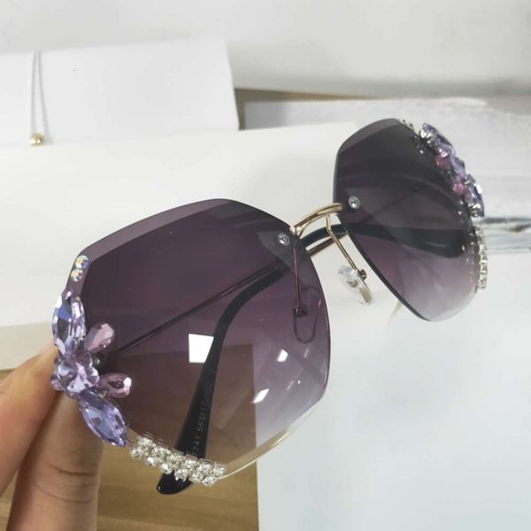 korean qiyan women's sunglasses anti ultraviolet fashion personality elegant rimless diamond sunglasses round face thin, White;black
korean qiyan women's sunglasses anti ultraviolet fashion personality elegant rimless diamond sunglasses round face thin, White;black