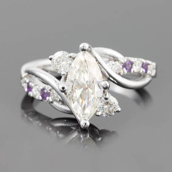 wedding rings exquisite simple stainless steel ladies ring fashion rhombus zircon rhinestone silver color plated women's jewelry, Slivery;golden
wedding rings exquisite simple stainless steel ladies ring fashion rhombus zircon rhinestone silver color plated women's jewelry, Slivery;golden