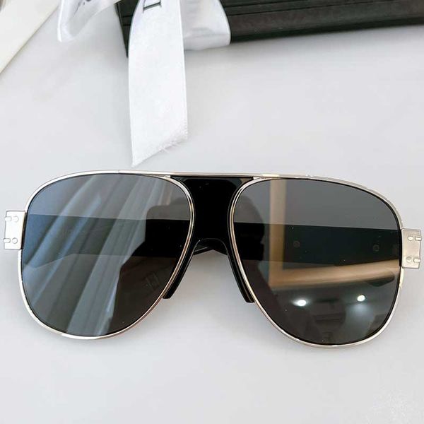 men fashion designer sunglasses oval metal frame mens luxury beach driving sun glasses size s3u i2a0 61 13 145 uv400 lenses with original bo, White;black
men fashion designer sunglasses oval metal frame mens luxury beach driving sun glasses size s3u i2a0 61 13 145 uv400 lenses with original bo, White;black