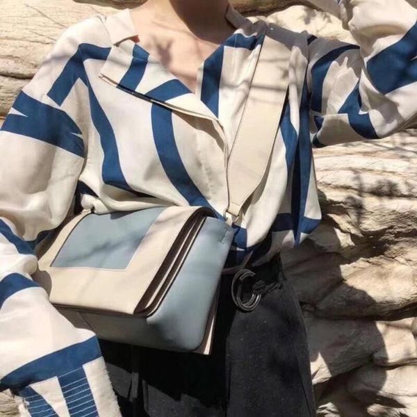 100% silk women blouse geometric stripes long sleeve soft turn-down collar female loose shirt and 2020 early autumn, White
100% silk women blouse geometric stripes long sleeve soft turn-down collar female loose shirt and 2020 early autumn, White