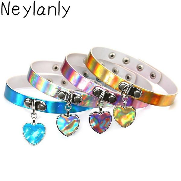 fashion laser necklace heart gothic punk holographic choker hologram pu leather choker 2020 collar statement necklace jewelry, Golden;silver 
fashion laser necklace heart gothic punk holographic choker hologram pu leather choker 2020 collar statement necklace jewelry, Golden;silver