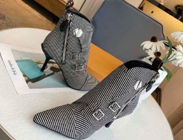 2020 new high-heeled striped boots temperament ladies clasp thin high-heeled women's shoes 6727380, Black
2020 new high-heeled striped boots temperament ladies clasp thin high-heeled women's shoes 6727380, Black