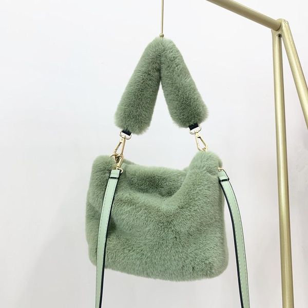 cross body 2021 winter faux fur shoulder bags for women casual plush crossbody clutch purse bucket bolsa feminina
cross body 2021 winter faux fur shoulder bags for women casual plush crossbody clutch purse bucket bolsa feminina