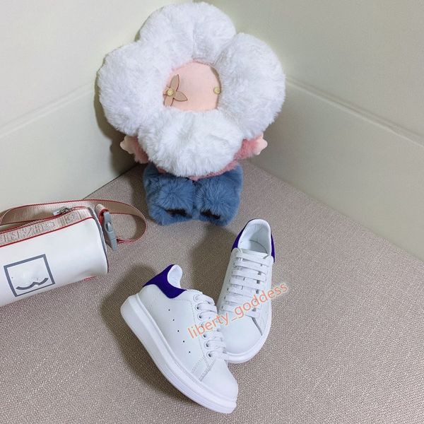 2020 new discount cut low casual trainer children boy girl kids skate sneaker fashion sport shoes size25-35, Black
2020 new discount cut low casual trainer children boy girl kids skate sneaker fashion sport shoes size25-35, Black