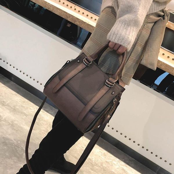 1 pcs women lady shoulder crossbody bag pu leather large capacity vintage for travel new
1 pcs women lady shoulder crossbody bag pu leather large capacity vintage for travel new