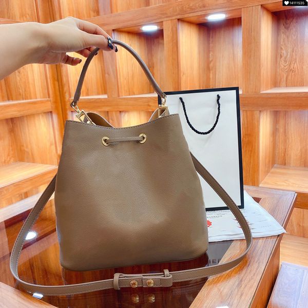 designers bags 2021 luxurys shoulder bag luxurys designers bags bag crossbody bag 21012701d 
designers bags 2021 luxurys shoulder bag luxurys designers bags bag crossbody bag 21012701d