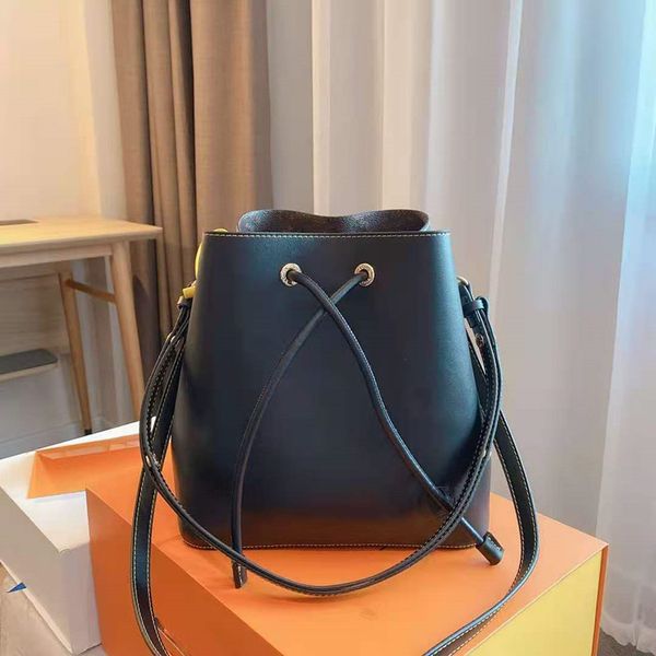 designer female 2020 new fashion leisure soft leather drawstring bucket large-capacity single shoulder bag handbag girls women
designer female 2020 new fashion leisure soft leather drawstring bucket large-capacity single shoulder bag handbag girls women