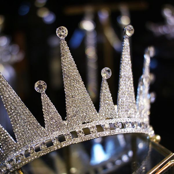round atmosphere bridal headdress whole circle princess crown show shiny wedding dress hair accessories, Silver
round atmosphere bridal headdress whole circle princess crown show shiny wedding dress hair accessories, Silver