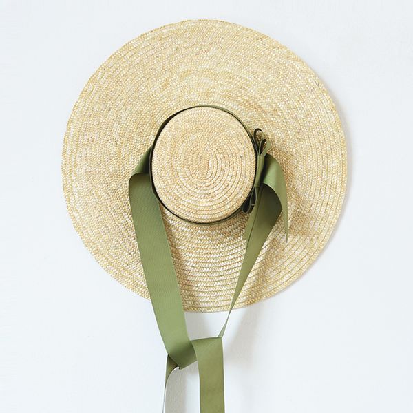 floppy wheat straw hat women large brim sun hats ribbon bow elegant lady summer beach sun hat chapeau sombreros 201015, Blue;gray
floppy wheat straw hat women large brim sun hats ribbon bow elegant lady summer beach sun hat chapeau sombreros 201015, Blue;gray