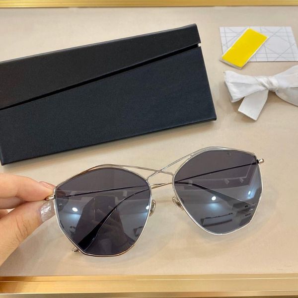 women's designer frame crossed sunglasses new brand sunglasses polygonal personality wpudj, White;black
women's designer frame crossed sunglasses new brand sunglasses polygonal personality wpudj, White;black