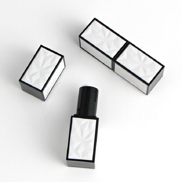 storage bottles & jars superior quality empty refillable lipstick tube patch black and white strips spot lip gloss container packaging 20pcs
storage bottles & jars superior quality empty refillable lipstick tube patch black and white strips spot lip gloss container packaging 20pcs