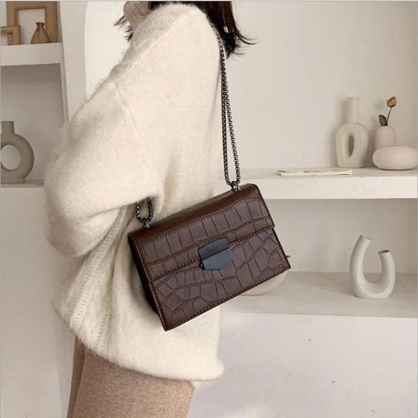 women bag 2020 messenger bag trendy vintage style crossbody pack multicolor brown black solid bolsas bwb14128-3
women bag 2020 messenger bag trendy vintage style crossbody pack multicolor brown black solid bolsas bwb14128-3