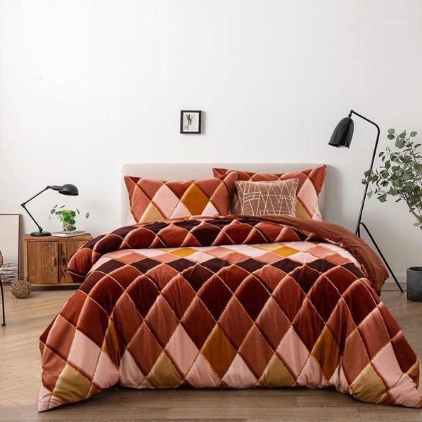 high grade gold bedding set luxury thickening winter duvet cover sets pillowcases 3 pcs bedding set luxury ropa de cama1
high grade gold bedding set luxury thickening winter duvet cover sets pillowcases 3 pcs bedding set luxury ropa de cama1