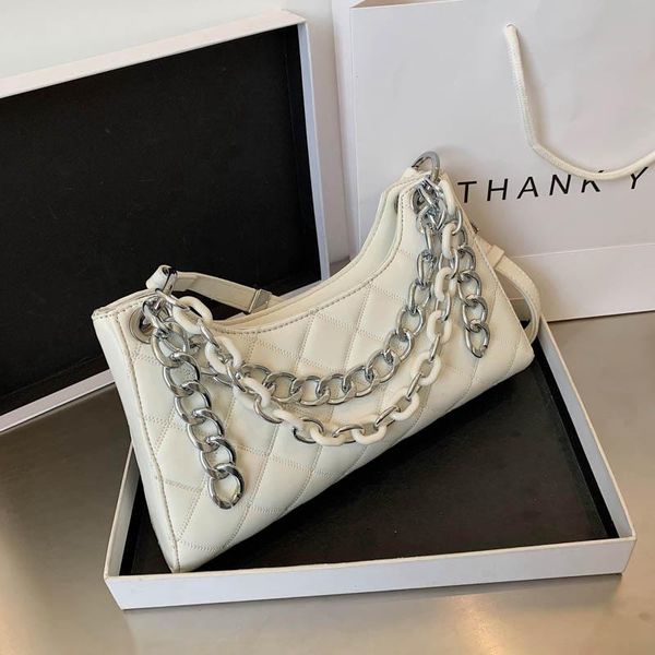 olsitti chain diamond design small winter pu leather shoulder bags for women 2020 handbags fashion crossbody bags
olsitti chain diamond design small winter pu leather shoulder bags for women 2020 handbags fashion crossbody bags