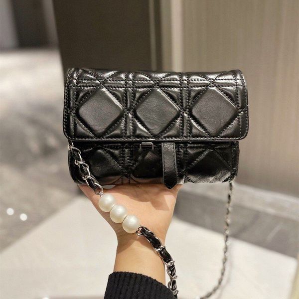 ladies quilted calfskin hand bags classic mini flap pearl chain crossbody shoulder luxury designer genuine leather cosmetic outdoor sacoche
ladies quilted calfskin hand bags classic mini flap pearl chain crossbody shoulder luxury designer genuine leather cosmetic outdoor sacoche