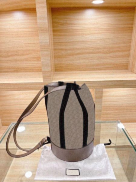 2021 new luxurys designers women handbags fashion women bags large-capacity bucket bag shopping bags one-shoulder bag purse letter printing
2021 new luxurys designers women handbags fashion women bags large-capacity bucket bag shopping bags one-shoulder bag purse letter printing
