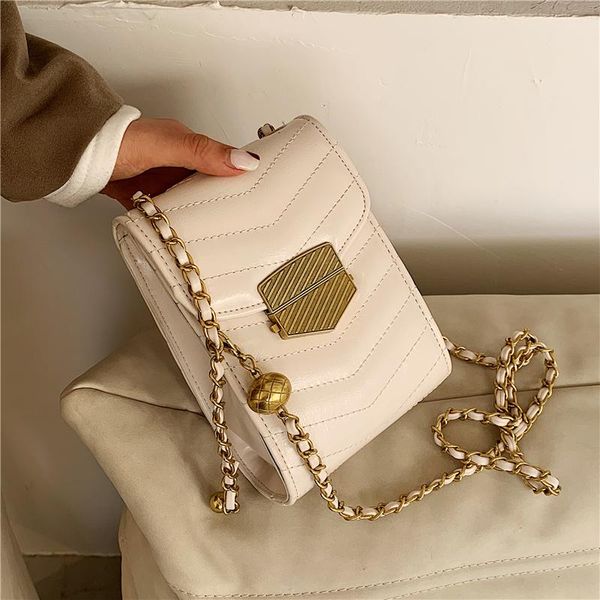 embroidered square crossbody phone bag 2021 new pu leather women's designer handbag chain shoulder messenger bag
embroidered square crossbody phone bag 2021 new pu leather women's designer handbag chain shoulder messenger bag