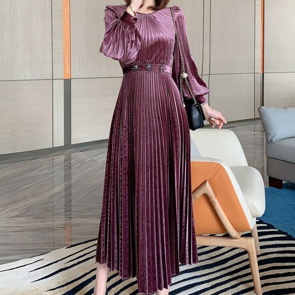 2021 new autumn style curly velvet belt long sleeves elegant temperament mid length dress women's clothes 38lp, Black;gray
2021 new autumn style curly velvet belt long sleeves elegant temperament mid length dress women's clothes 38lp, Black;gray