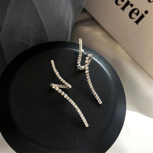 stud fashion beautiful irregular all crystal curve metal earrings korean temperament sweet girl women jewelry accessories, Golden;silver
stud fashion beautiful irregular all crystal curve metal earrings korean temperament sweet girl women jewelry accessories, Golden;silver