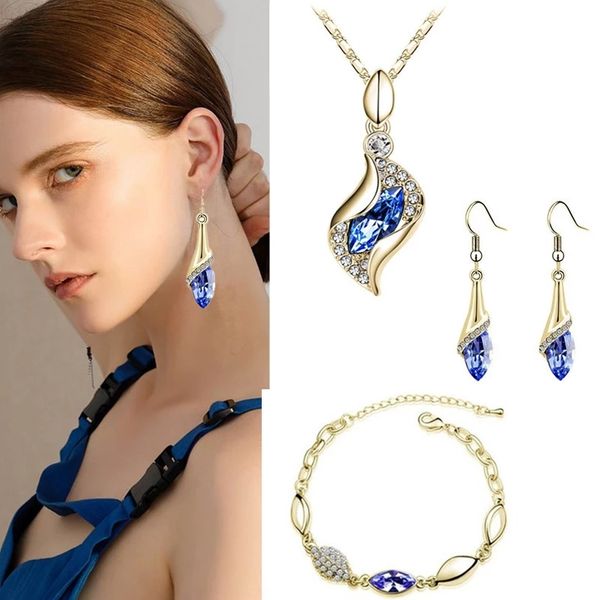 4pcs/set jewelry sets women elegant waterdrop rhinestone pendant necklace hook earrings bracelet suits, Slivery;golden
4pcs/set jewelry sets women elegant waterdrop rhinestone pendant necklace hook earrings bracelet suits, Slivery;golden