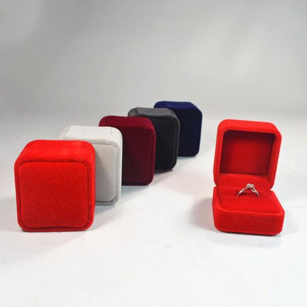 10pcs 5 colors velvet round angle ring earrings jewelry gift box organizer ring earring charms display box 2021 new, Pink;blue
10pcs 5 colors velvet round angle ring earrings jewelry gift box organizer ring earring charms display box 2021 new, Pink;blue