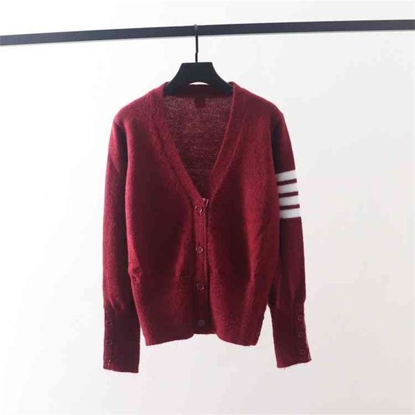 autumn and winter new tb four bar wine red knitted cardigan sweater women's loose thin college style jacket fashion, White
autumn and winter new tb four bar wine red knitted cardigan sweater women's loose thin college style jacket fashion, White