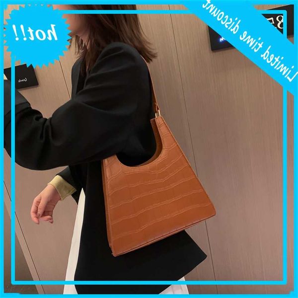 french niche foreign style women's 2019 new korean version versatile temperament fashion shoulder bag
french niche foreign style women's 2019 new korean version versatile temperament fashion shoulder bag