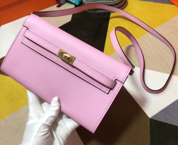 women brand wallet epsom leather handmade quality wax thread gold and silver hardware many colors fast delivery. contact me for details
women brand wallet epsom leather handmade quality wax thread gold and silver hardware many colors fast delivery. contact me for details