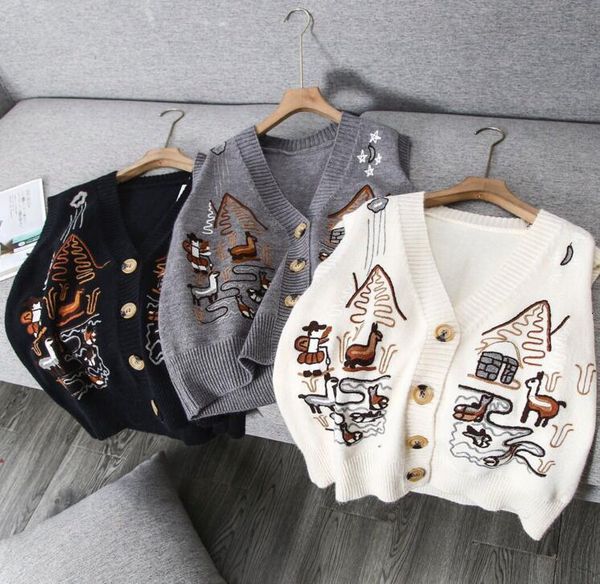 2020 autumn new embroidered animal pattern v-neck cashmere sleeveless vest women fashion leisure knitted vest cardigan, White
2020 autumn new embroidered animal pattern v-neck cashmere sleeveless vest women fashion leisure knitted vest cardigan, White