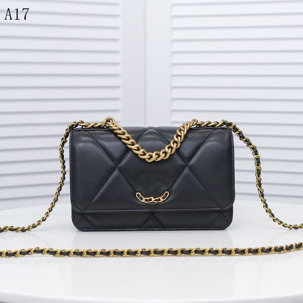 classic handbags luxurys designers bags woc channel women bags fashion handbags919 chain shoulder bag lambskin & gold-metal black bag 
classic handbags luxurys designers bags woc channel women bags fashion handbags919 chain shoulder bag lambskin & gold-metal black bag