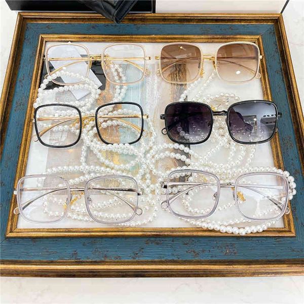 2022 factory wholesale pearl chain box sunglasses in flat mirror star same, White;black
2022 factory wholesale pearl chain box sunglasses in flat mirror star same, White;black