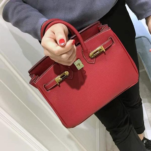 designer-female package tide europe and the united states big fashion lychee pattern handbag shoulder diagonal large package
designer-female package tide europe and the united states big fashion lychee pattern handbag shoulder diagonal large package