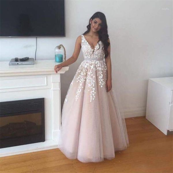 muslim evening dresses 2019 a-line deep v-neck tulle lace beaded islamic dubai saudi arabic long evening gown prom dress1, White;black
muslim evening dresses 2019 a-line deep v-neck tulle lace beaded islamic dubai saudi arabic long evening gown prom dress1, White;black