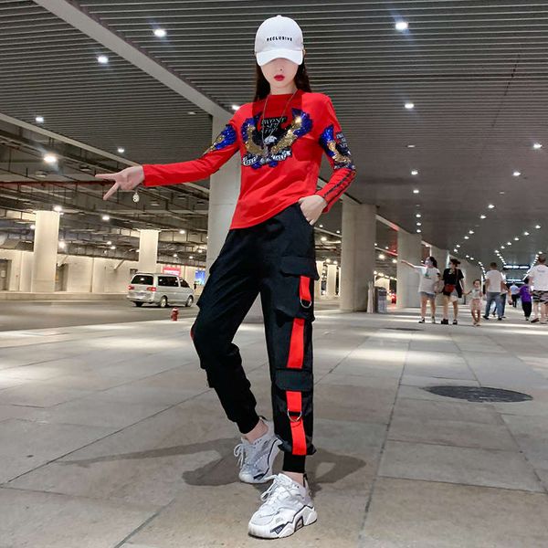 autumn and winter ghost step new clothing female fashion relaxed group square dance fitness suit, Gray
autumn and winter ghost step new clothing female fashion relaxed group square dance fitness suit, Gray