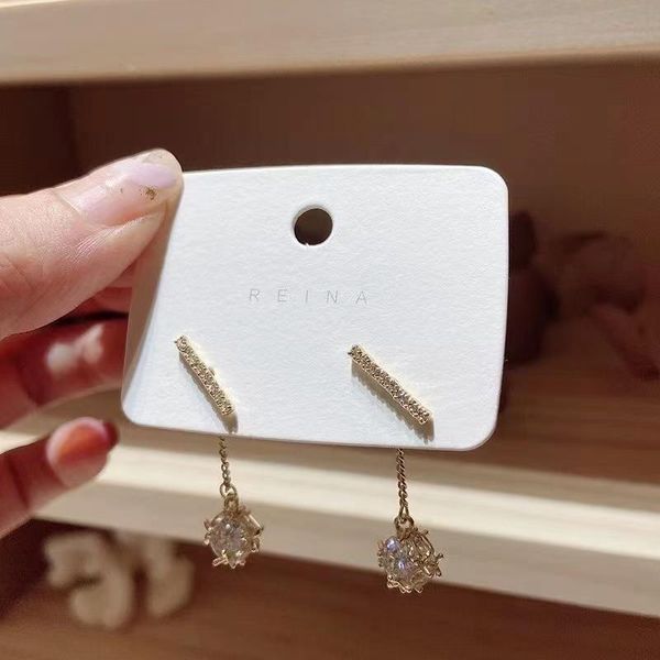 dangle & chandelier fashion korean version of the earrings spherical pendant 2021 women jewelry earrring stud, Silver
dangle & chandelier fashion korean version of the earrings spherical pendant 2021 women jewelry earrring stud, Silver