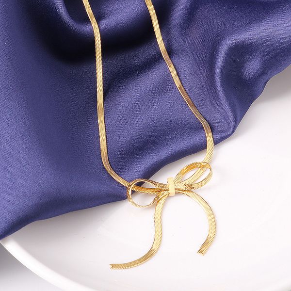 18k gold bowknot titanium steel necklace womens selling non-fading jewelry stainless steel chain, Silver
18k gold bowknot titanium steel necklace womens selling non-fading jewelry stainless steel chain, Silver