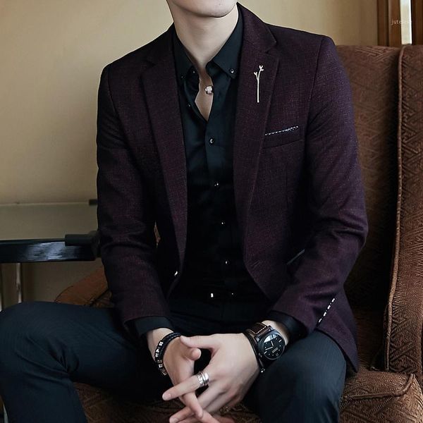 spring and autumn new men's slim formal suits business casual suits men's fashion quality social men suits\n1, White;black
spring and autumn new men's slim formal suits business casual suits men's fashion quality social men suits\n1, White;black