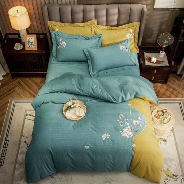 chinese classic style 100% cotton embroidered bedding set king size duvet cover bed sheets pillowcase health fabric1
chinese classic style 100% cotton embroidered bedding set king size duvet cover bed sheets pillowcase health fabric1