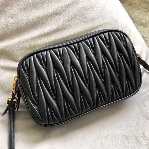 new style imported lamb skin 5bh539 double zipper the adjustable remove the shoulder strap leather pockets lined with sateen women bags
new style imported lamb skin 5bh539 double zipper the adjustable remove the shoulder strap leather pockets lined with sateen women bags