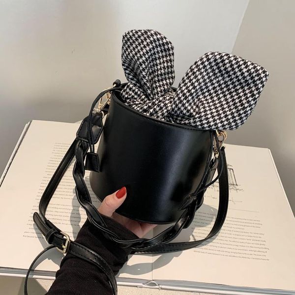 fashion string closure mini bucket woman shoulder bag sac femme 2021 spring crossbody bag pu leather messenger
fashion string closure mini bucket woman shoulder bag sac femme 2021 spring crossbody bag pu leather messenger