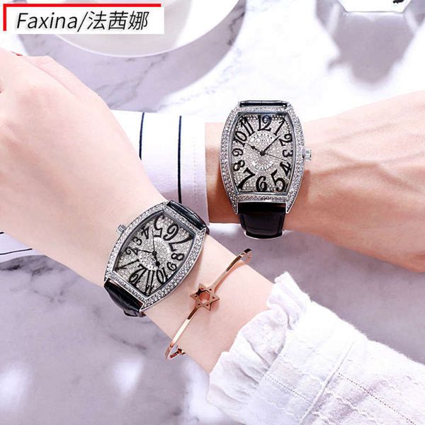 same tsun, the red god bless kwai male and female lovers, barrel shaped fm sky star full drill waterproof quartz watch pai2, Slivery;brown
same tsun, the red god bless kwai male and female lovers, barrel shaped fm sky star full drill waterproof quartz watch pai2, Slivery;brown
