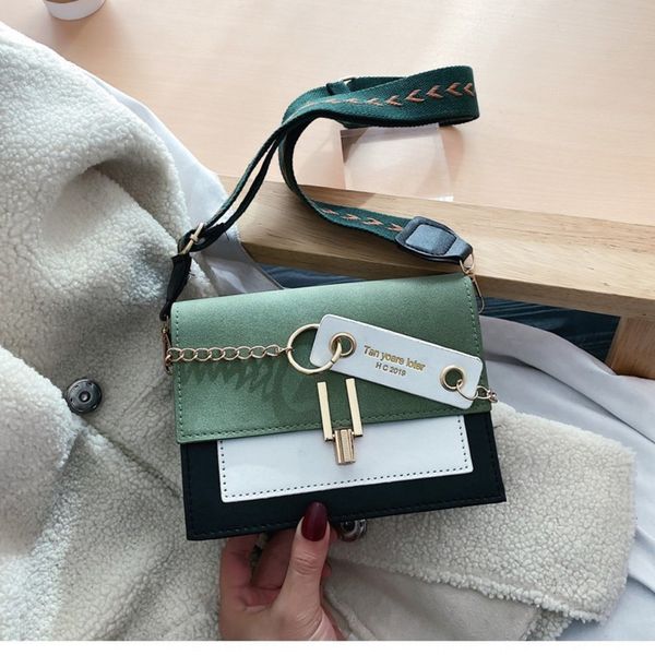 winter new 2020 net red versatile color contrast shaped ins foreign style wide shoulder belt crossbody small square shoulder strap small squ
winter new 2020 net red versatile color contrast shaped ins foreign style wide shoulder belt crossbody small square shoulder strap small squ