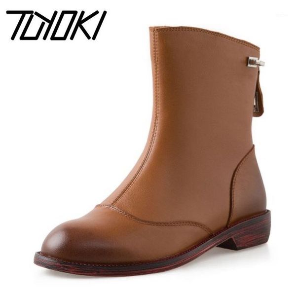 tuyoki real leather women ankle boots flats metal decoration zipper shoes round toe warm boots winter footwear size 34-391, Black
tuyoki real leather women ankle boots flats metal decoration zipper shoes round toe warm boots winter footwear size 34-391, Black