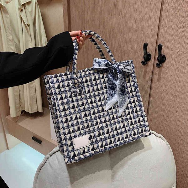 2022 latest handbag factory store ins women's scarf lattice tote commuter large capacity
2022 latest handbag factory store ins women's scarf lattice tote commuter large capacity
