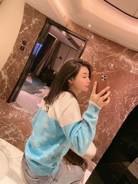1022 2020 brand same style regular long sleeve kint sweater crew neck letter sweater qian, White
1022 2020 brand same style regular long sleeve kint sweater crew neck letter sweater qian, White