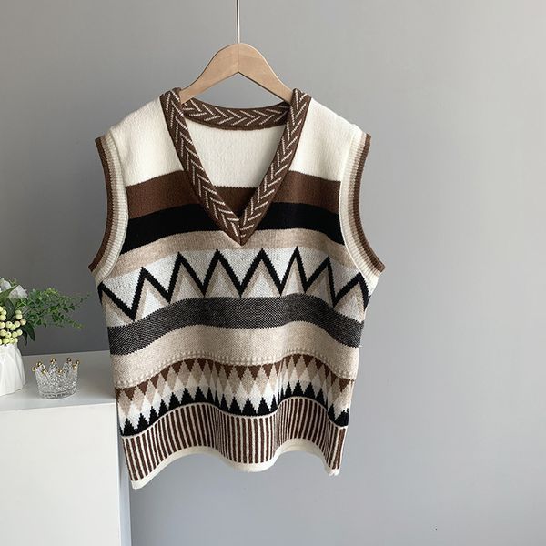 new 2021 v-neck vest sleeveless knitted vintage argyle print all match loose style cute sweater casual women pullovers zd0o, Black;white
new 2021 v-neck vest sleeveless knitted vintage argyle print all match loose style cute sweater casual women pullovers zd0o, Black;white
