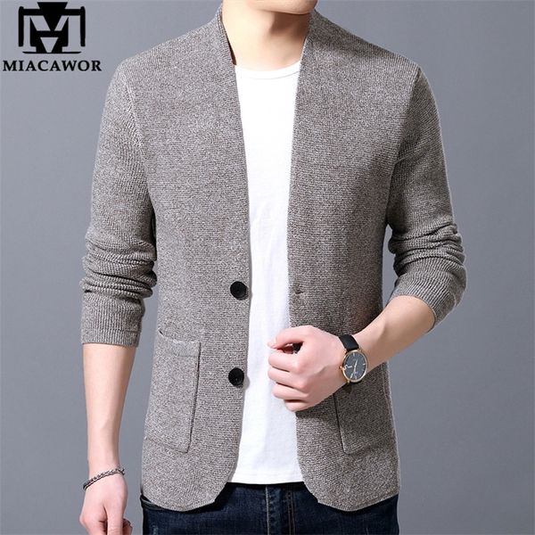 miacawor sweater men cardigan men autumn knitted cotton wool sweater coats fashion slim fit pull homme y160 201105, White;black
miacawor sweater men cardigan men autumn knitted cotton wool sweater coats fashion slim fit pull homme y160 201105, White;black