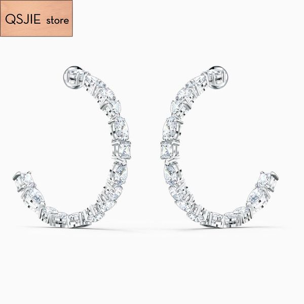 2020 fashion jewelry swa exquisite fashion simple c type crystal perforated charm female earrings, Silver
2020 fashion jewelry swa exquisite fashion simple c type crystal perforated charm female earrings, Silver
